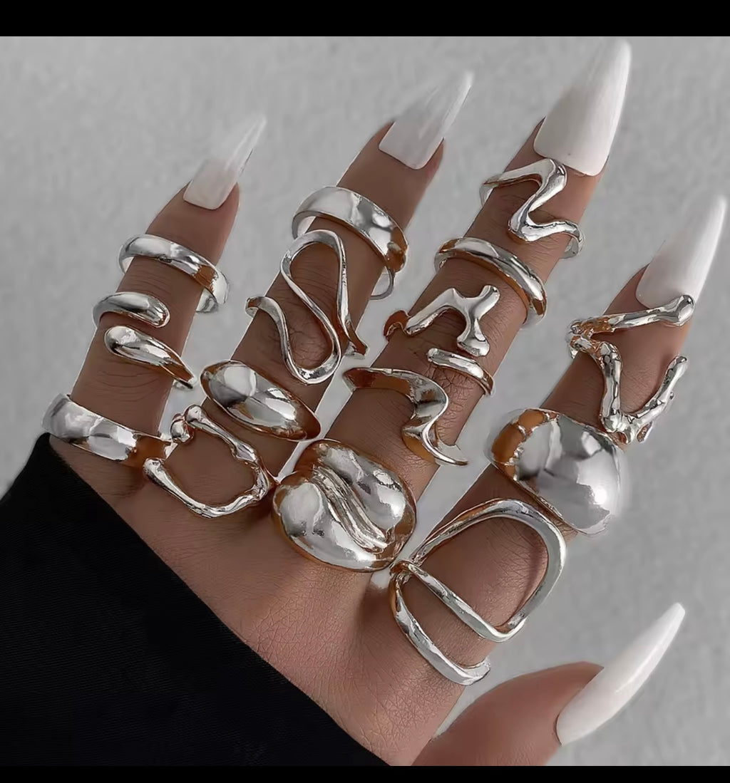 Bold Luxe Chunky Gold Ring