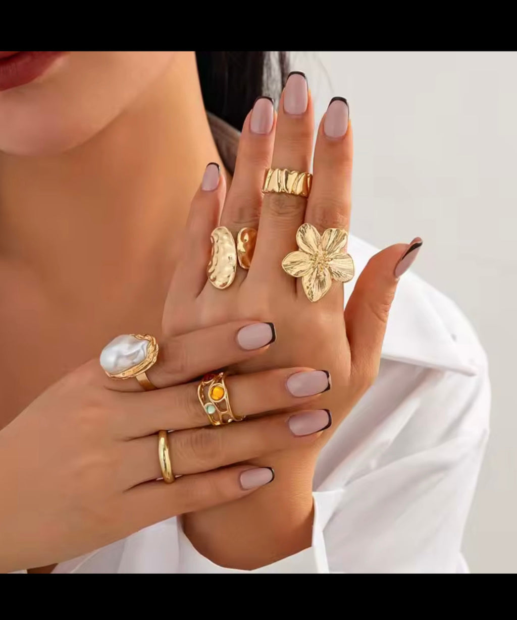 Bold Luxe Chunky Gold Ring
